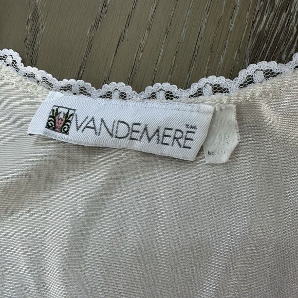 Vintage Vandemere Satin Nightgown Ivory Button Front Floral Lace USA Made M - Picture 5 of 6